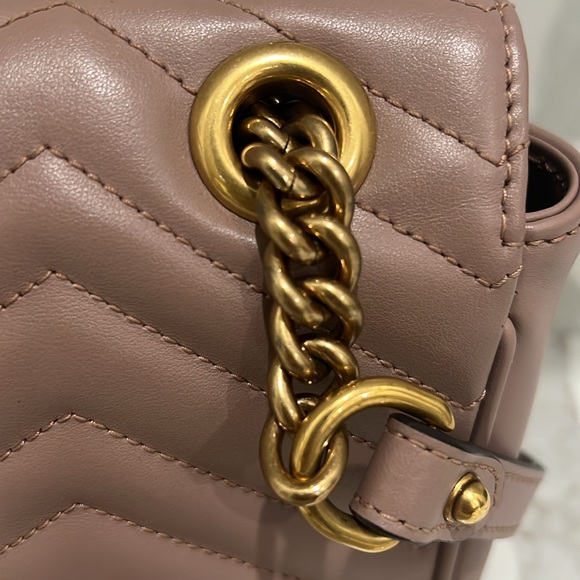 Gucci GG Marmont Small Shoulder Bag in Dusty Pink Leather 100% Authentic - Picture 6 of 14